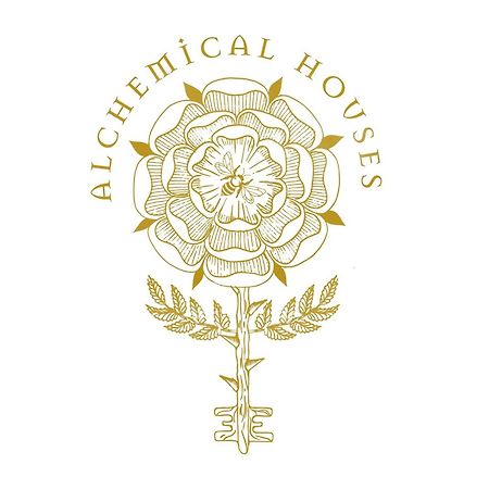 House Of Chariot - In The Heart Of Bologna Apartment Exterior photo